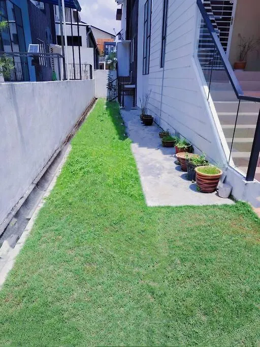 Ipoh Botani Nadya 3Storey 5Br 19 Pax 0*,  Malaysia
