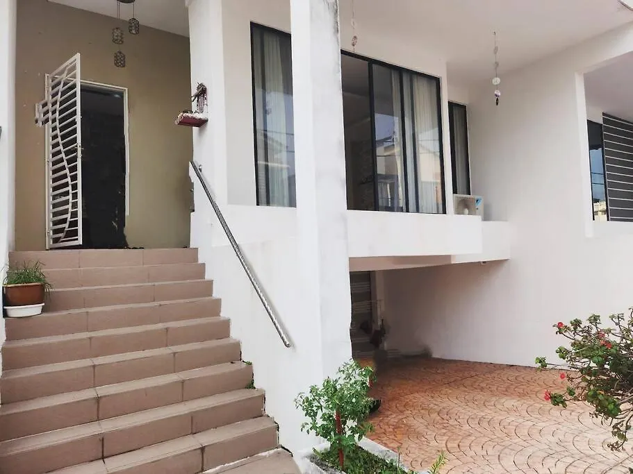 Ipoh Botani Nadya 3Storey 5Br 19 Pax