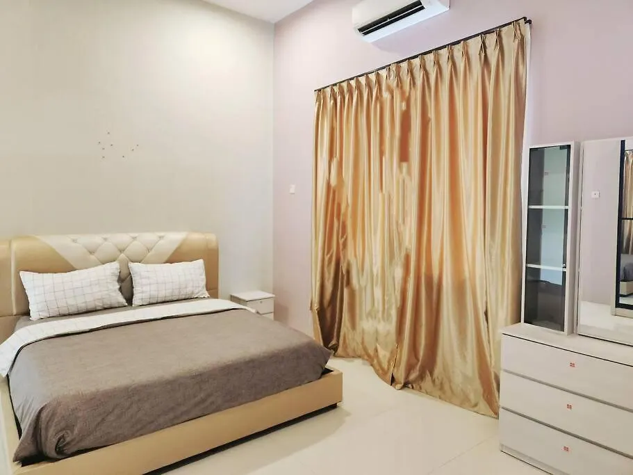Holiday home Ipoh Botani Nadya 3Storey 5Br 19 Pax