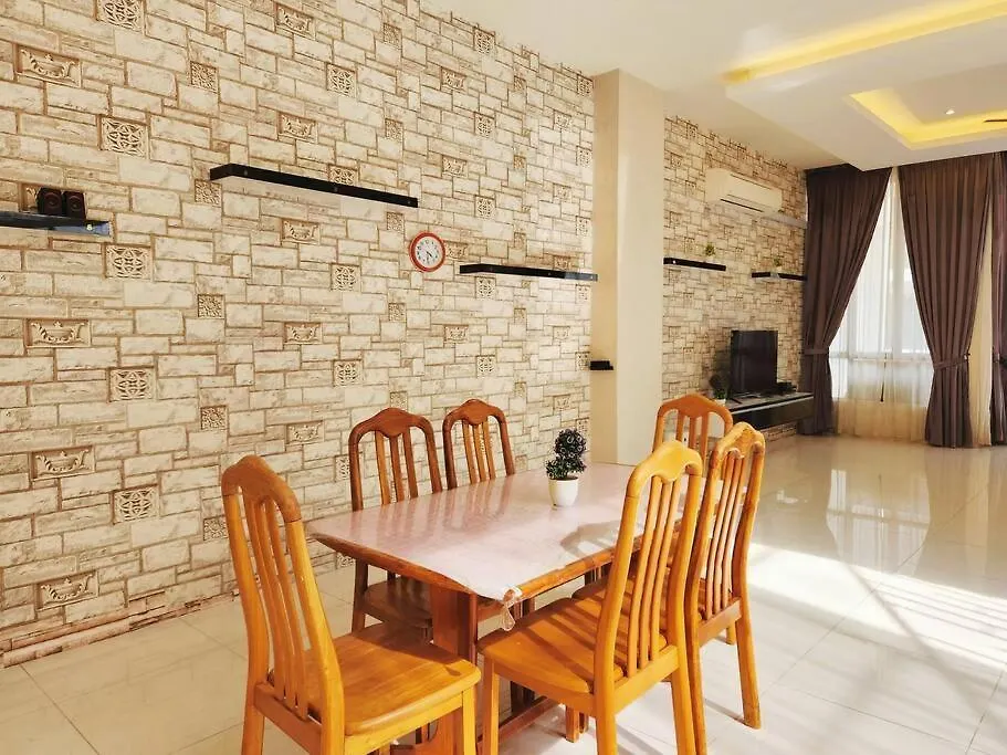 Ipoh Botani Nadya 3Storey 5Br 19 Pax