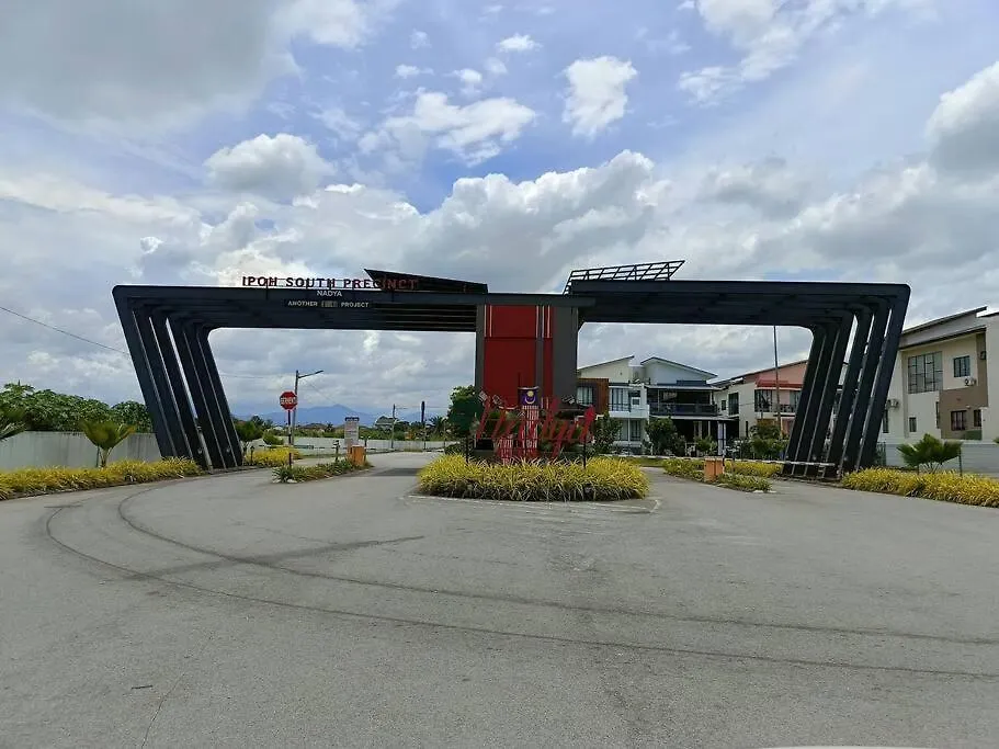 Holiday home Ipoh Botani Nadya 3Storey 5Br 19 Pax