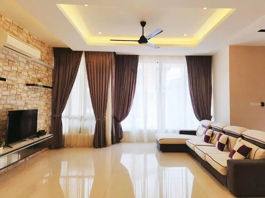 Ipoh Botani Nadya 3Storey 5Br 19 Pax Malaysia